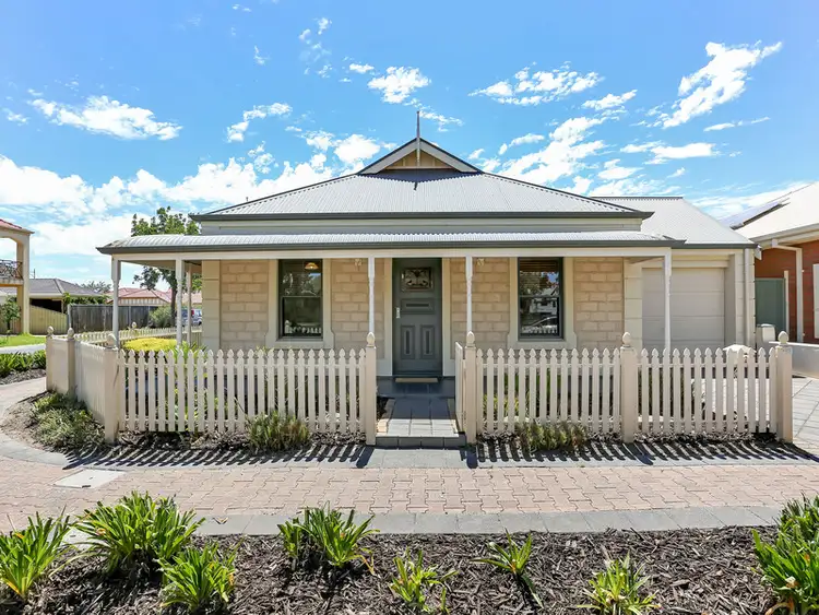 2 Elder Circuit, Mawson Lakes SA 5095