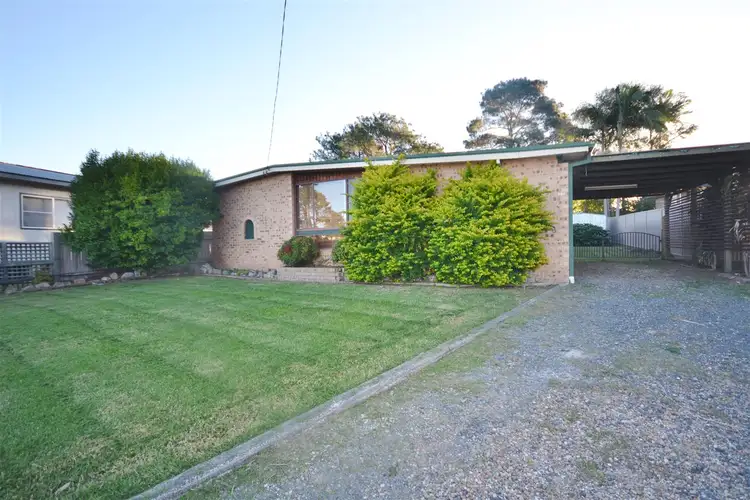 25 Meroo Road, Bomaderry NSW 2541