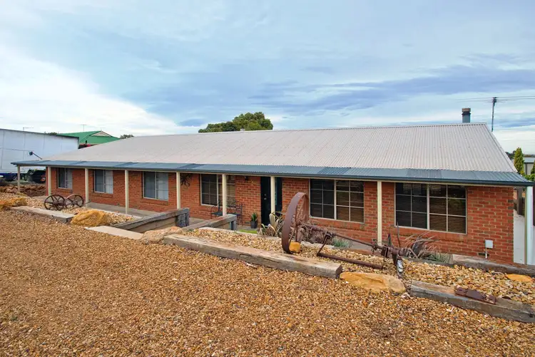 2 Campbell Court, Bacchus Marsh VIC 3340
