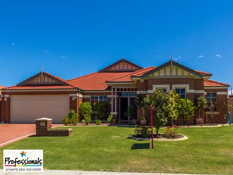 44 Canna Drive, Canning Vale WA 6155