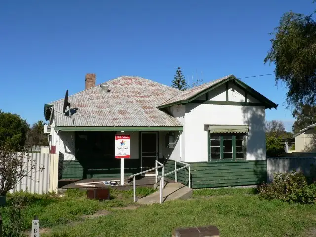 68 Park Street, Katanning WA 6317
