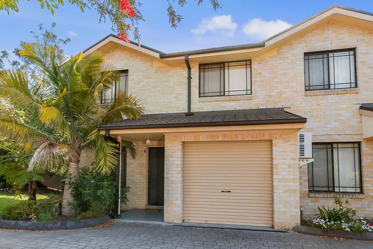 8/10-14 Eagleview Road, Minto NSW 2566