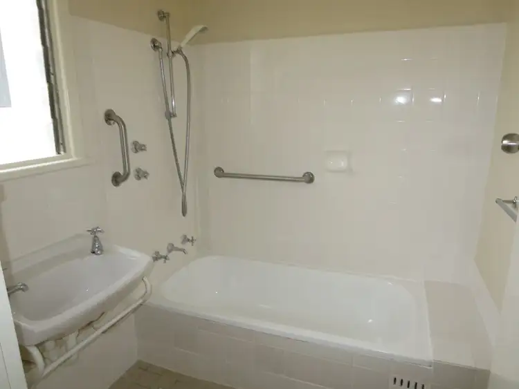 Fifth view of Homely house listing, 8 Kintore Ave, Murray Bridge SA 5253