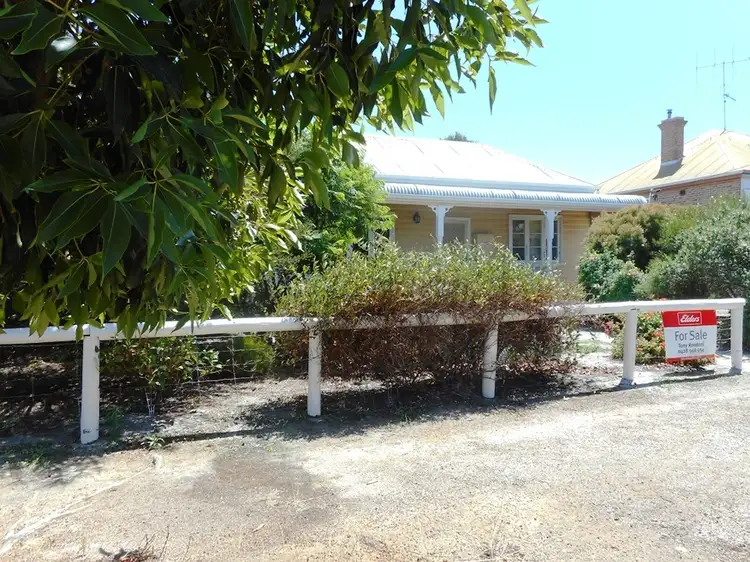 20 Broome Street, Katanning WA 6317