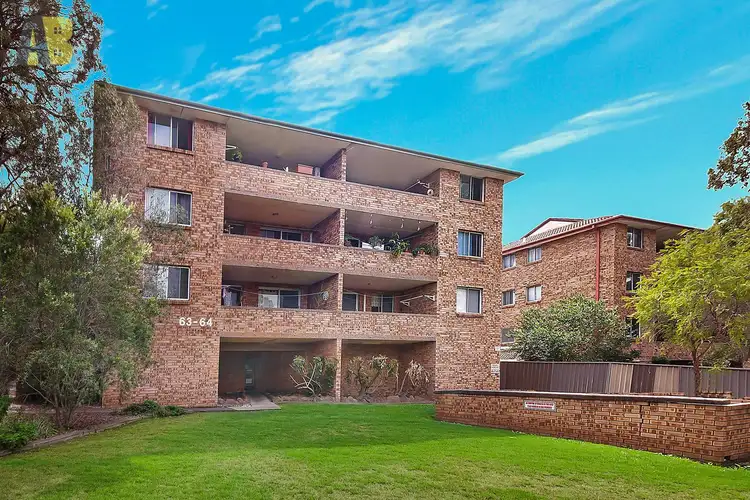 4/63-64 PARK AVENUE, Kingswood NSW 2340