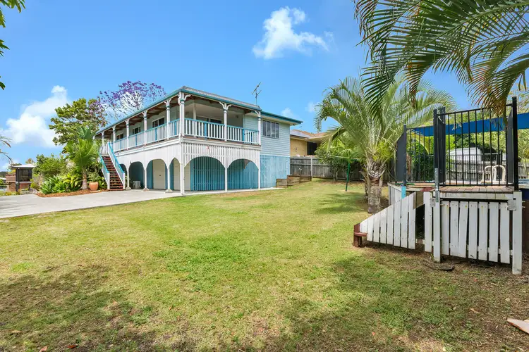 11 Skinner Crescent, Silkstone QLD 4304