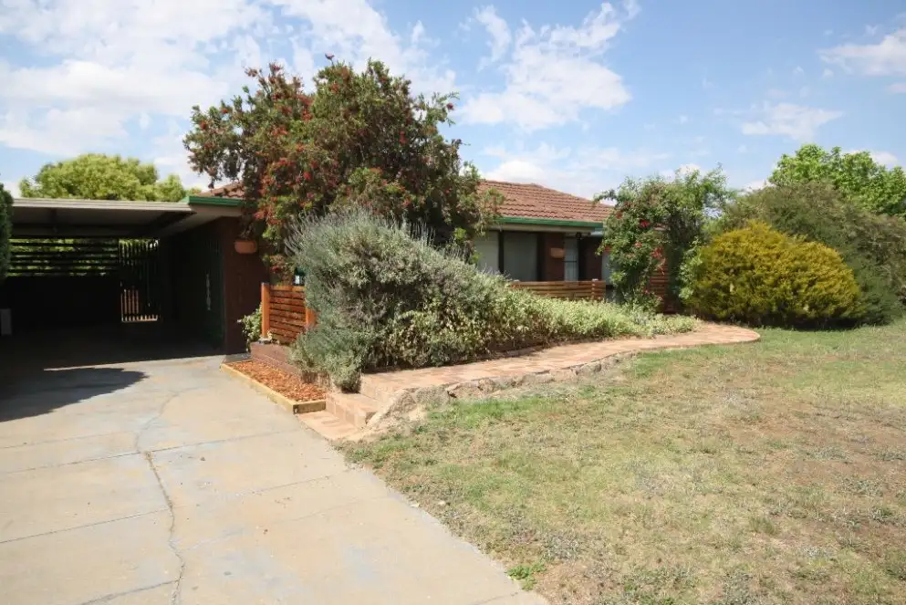 Main view of Homely house listing, 52 Pinaroo Drive, Glenfield Park NSW 2650
