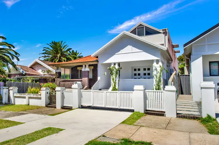54 Wallis Parade, North Bondi NSW 2026