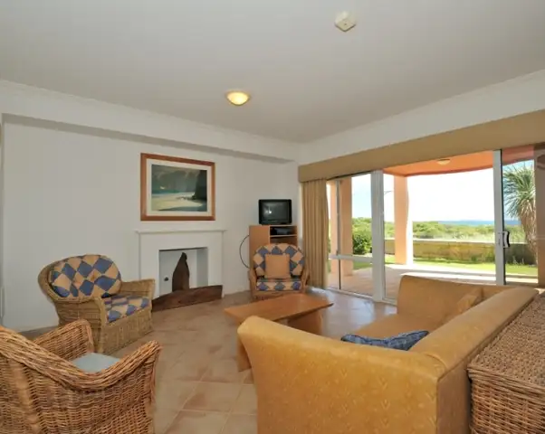 Sixth view of Homely house listing, 10 Wave Cove, Port Kennedy WA 6172