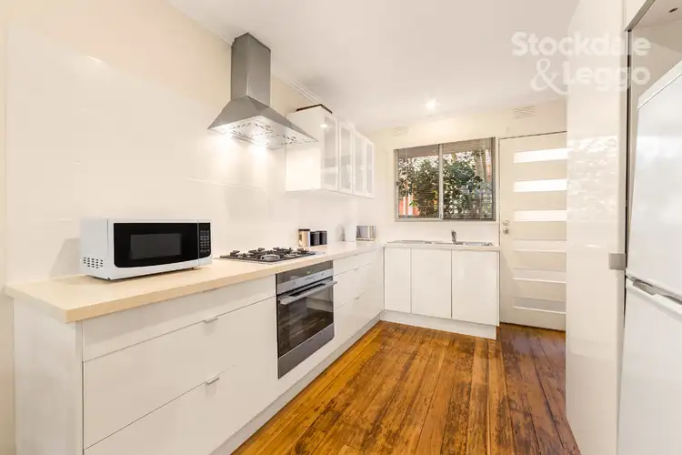 Second view of Homely unit listing, 2/27 Grenfell Road, Mount Waverley VIC 3149