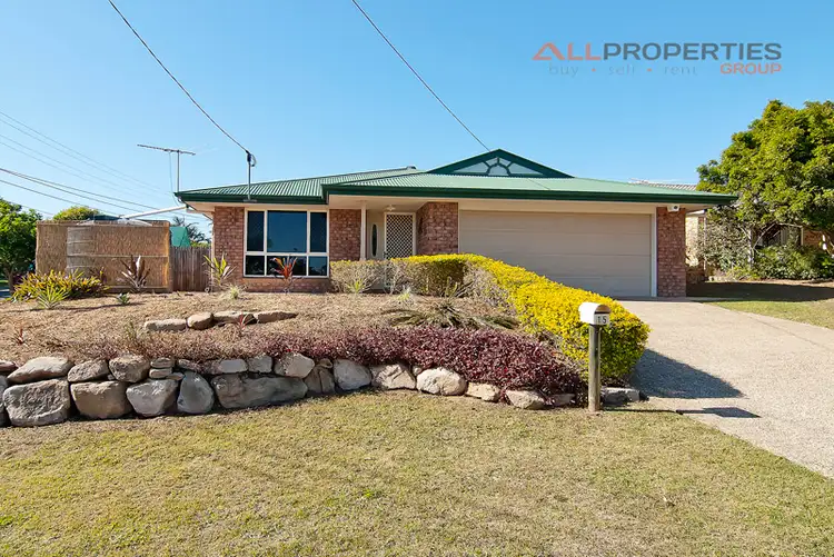 15 Seaton Street, Hillcrest QLD 4118