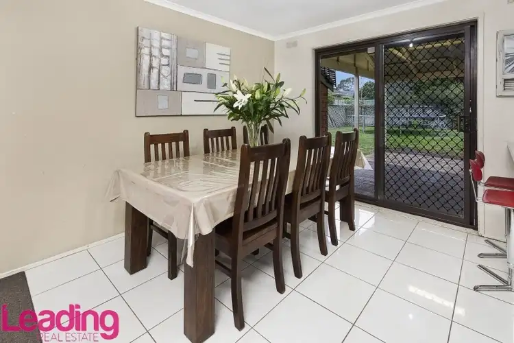 Fifth view of Homely house listing, 9 Turnberry Drive, Sunbury VIC 3429