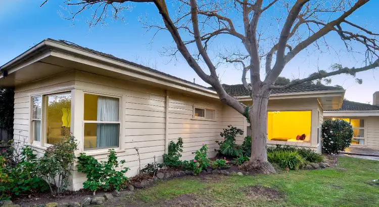 6 Windmill Street, Newtown VIC 3220