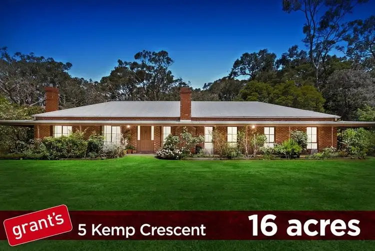 5 Kemp Crescent, Somerville VIC 3912