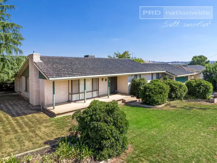 Fifth view of Homely house listing, 6 Huthwaite Street, Mount Austin NSW 2650