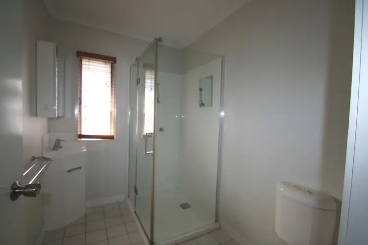 Sixth view of Homely house listing, 6 Edwards Place, Emerald QLD 4720