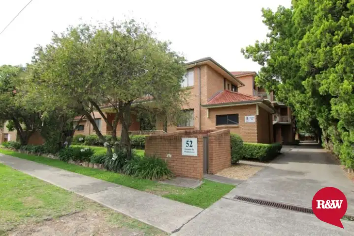 10/52-54 Victoria Street