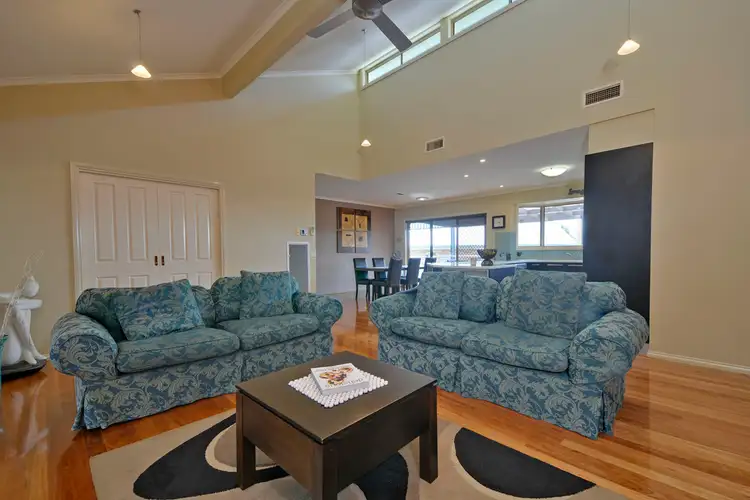Seventh view of Homely house listing, 4 Billingsley Court, Moe VIC 3825