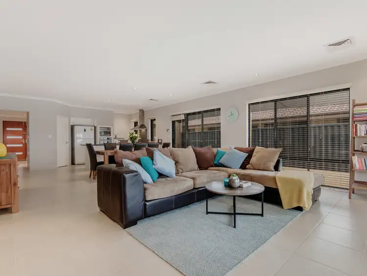 Seventh view of Homely house listing, 5 Hibiscus Way, Baldivis WA 6171