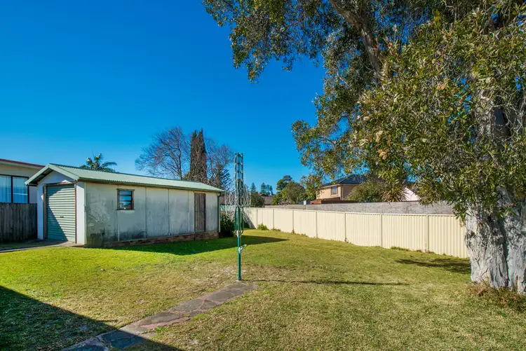 Second view of Homely house listing, 81 Macquarie Street, Chifley NSW 2036