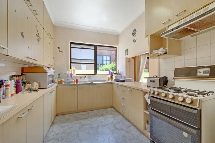 Fourth view of Homely house listing, 8 Hume St, Goulburn NSW 2580