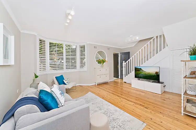 2/19A Riverside Crescent, Marrickville NSW 2204