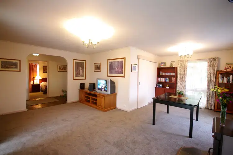 Third view of Homely house listing, 8 Hunter Rise, Endeavour Hills VIC 3802