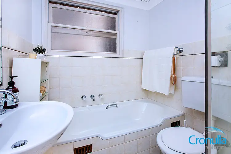 Fifth view of Homely apartment listing, 4/6-8 Elizabeth Place, Cronulla NSW 2230