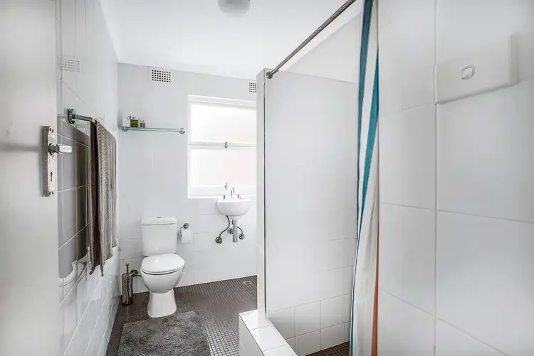 Fourth view of Homely unit listing, 7/1 Avalon Parade, Avalon NSW 2107