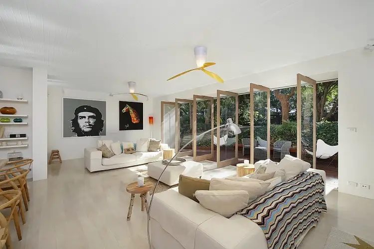4 Pearl Beach Drive, Pearl Beach NSW 2256