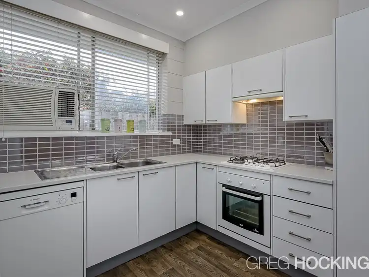 Fifth view of Homely house listing, 10 Camelia Grove, Cheltenham VIC 3192