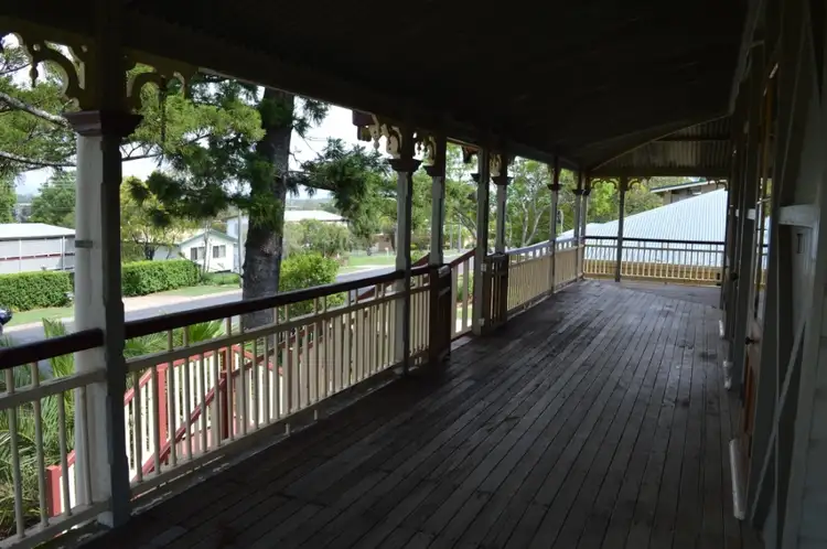8 James Street, Laidley QLD 4341