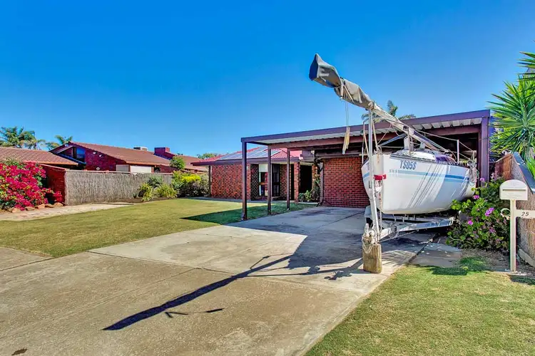 25 Heysen Crescent, West Lakes Shore SA 5020