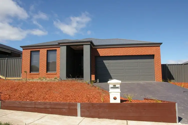 84 Caroline Chisholm Drive, Kyneton VIC 3444