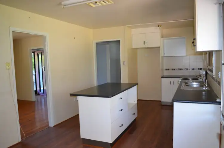 Fifth view of Homely house listing, 28 Old Airport Drive, Emerald QLD 4720