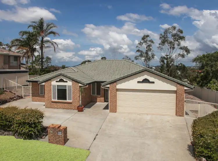 12 Valerie Close, Edens Landing QLD 4207