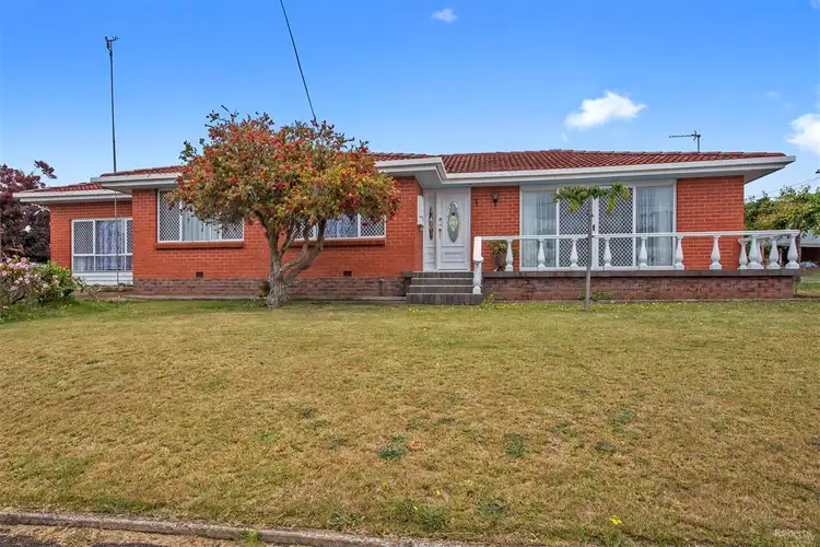1 Highfield Crescent, West Ulverstone TAS 7315