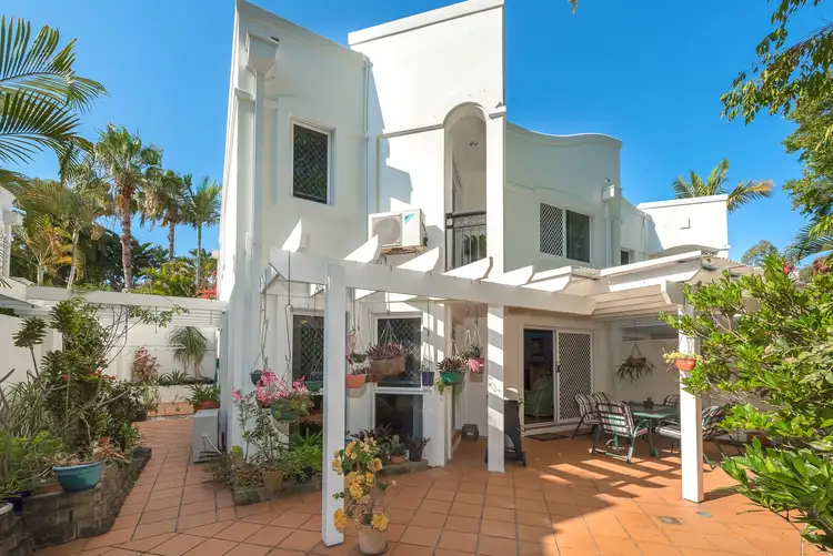 4 Apollo 100 Cotlew St East, Southport QLD 4215