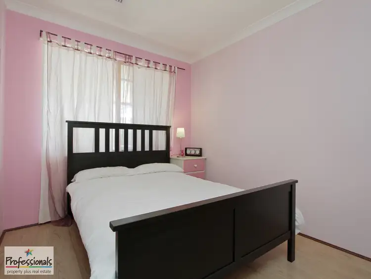 Sixth view of Homely house listing, 52 Forest Lakes Drive, Thornlie WA 6108