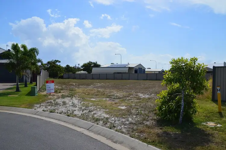 4 Noeme Street, Burrum Heads QLD 4659