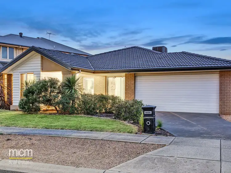 11 Holly Drive, Point Cook VIC 3030