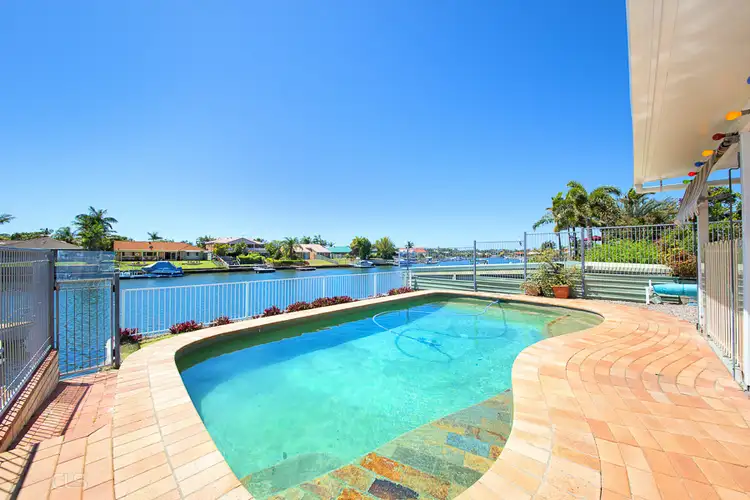 2/65 Oleander Drive, Bongaree QLD 4507