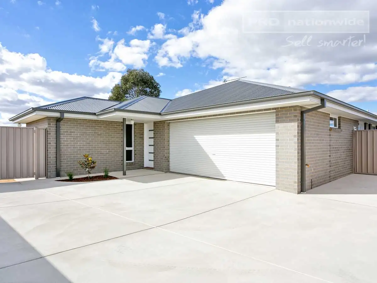 Main view of Homely unit listing, 2/42 Breasley Crescent, Boorooma NSW 2650