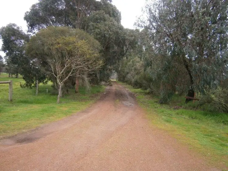 127 Halls Road, Capel WA 6271