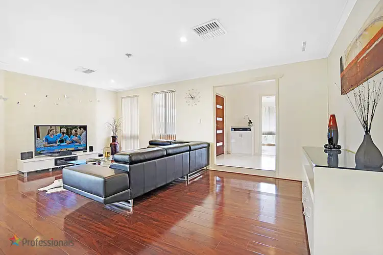 5 Ockley Square, Embleton WA 6062