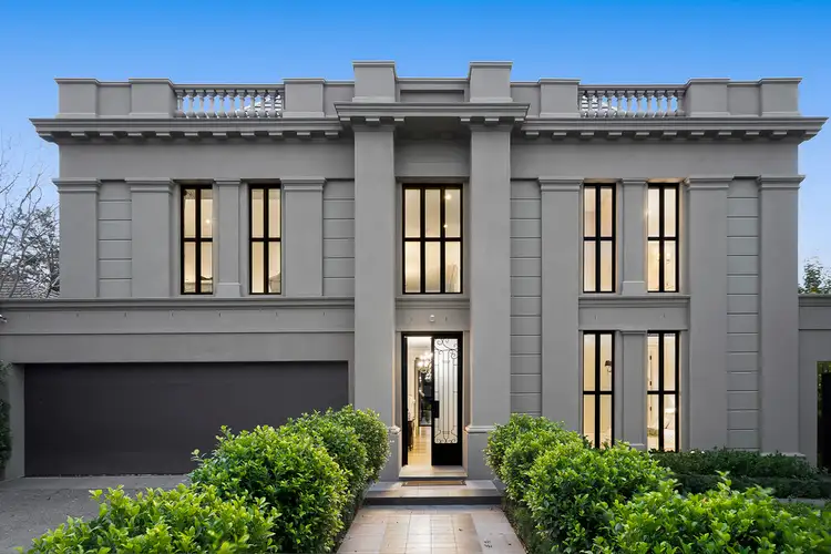 16 Bernborough Avenue, Balwyn VIC 3103
