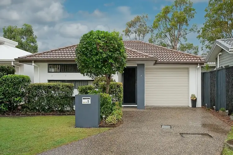 7 Carnarvon Cres, Fitzgibbon QLD 4018