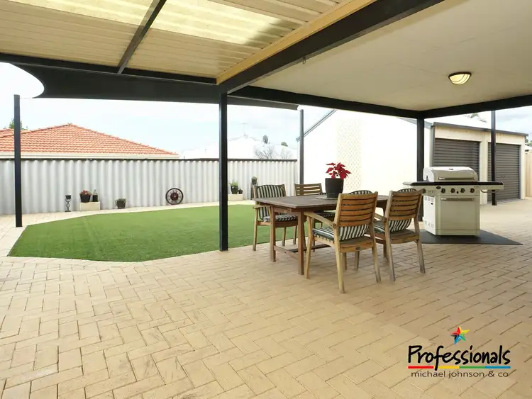 28 Albatross Loop, Bennett Springs WA 6063