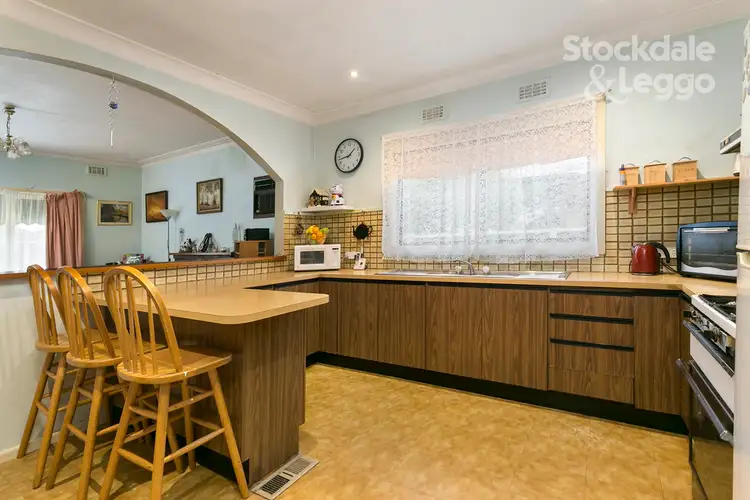 Fifth view of Homely house listing, 4 Barina Road, Oak Park VIC 3046