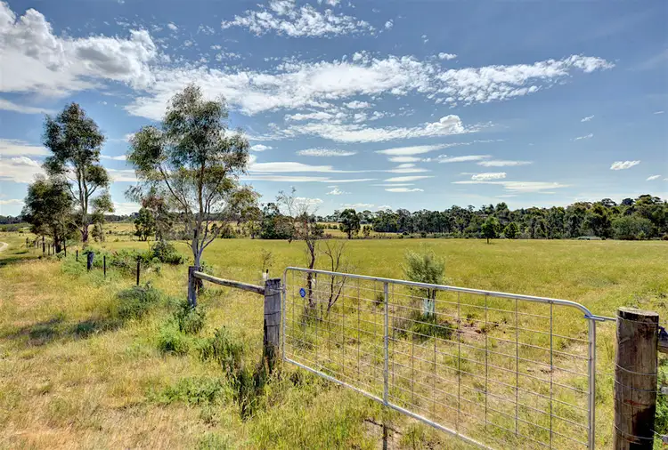 129D Macs Road, Buninyong VIC 3357
